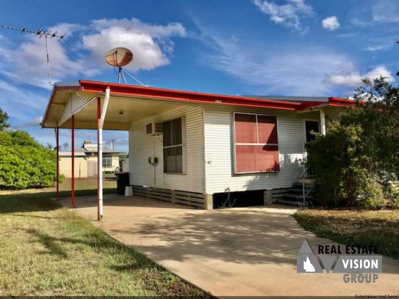 47 Wey St, Blackwater QLD 4717