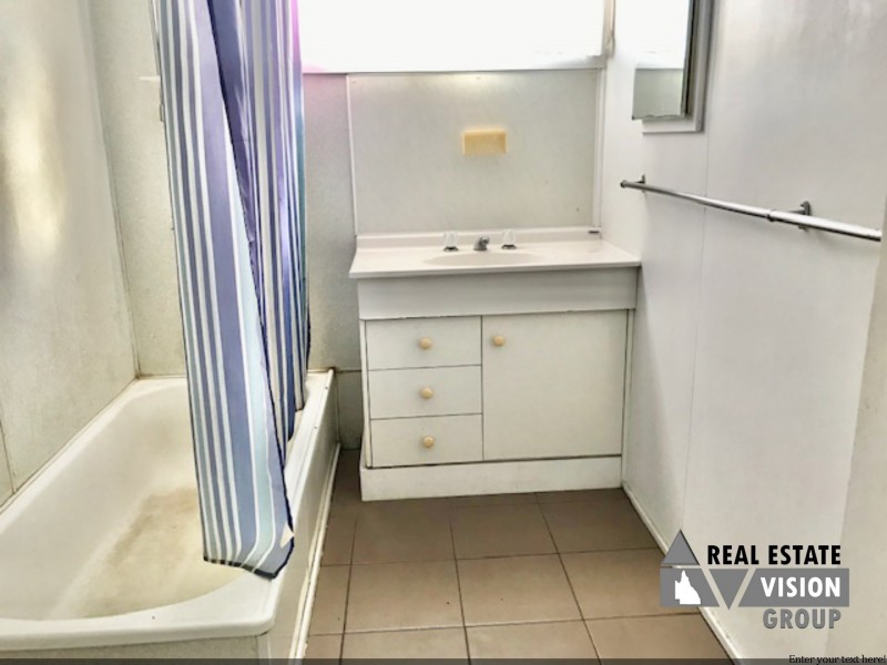 47 Wey St, Blackwater QLD 4717