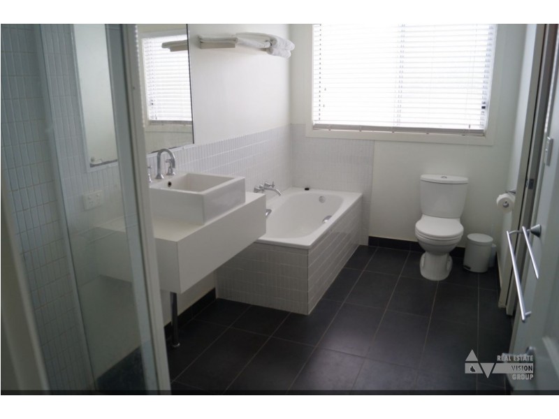 21 Milner Rd, Pink Lily QLD 4702