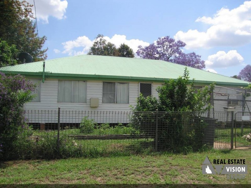 4 Dunning Street, Alpha QLD 4724