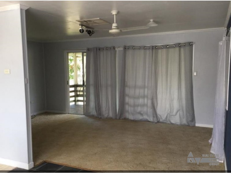 3 Oak St, Blackwater QLD 4717