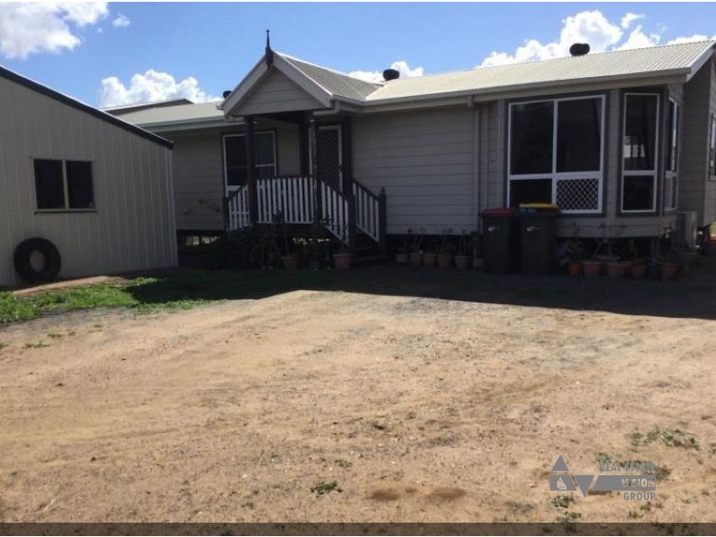 6 Cork St, Blackwater QLD 4717