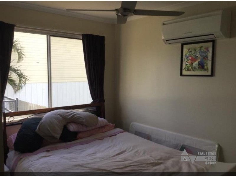 6 Cork St, Blackwater QLD 4717