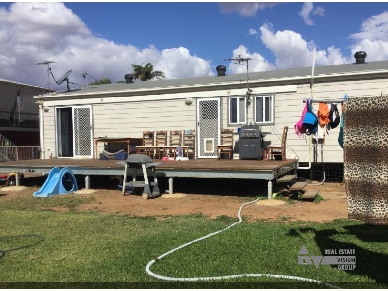 6 Cork St, Blackwater QLD 4717