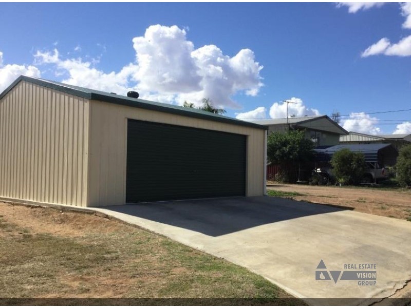 6 Cork St, Blackwater QLD 4717