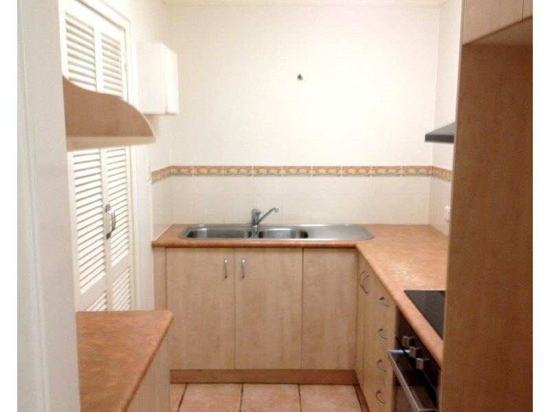 Unit 4/10 Begley St, Airlie Beach QLD 4802
