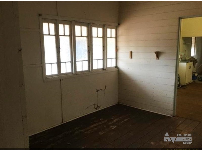 47 Elizabeth St, Duaringa QLD 4712