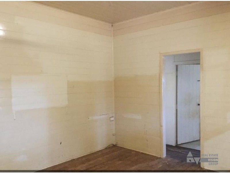 47 Elizabeth St, Duaringa QLD 4712