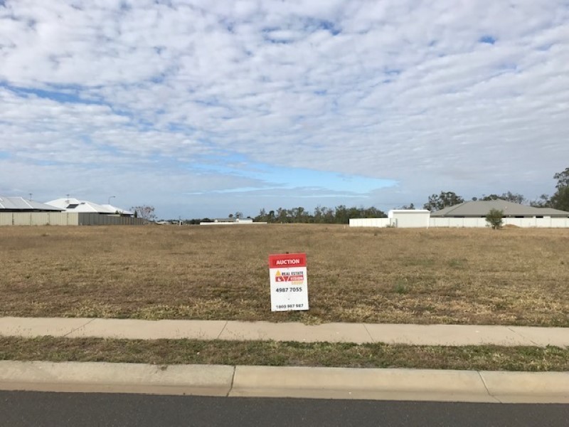 6 Milliken St, Emerald QLD 4720