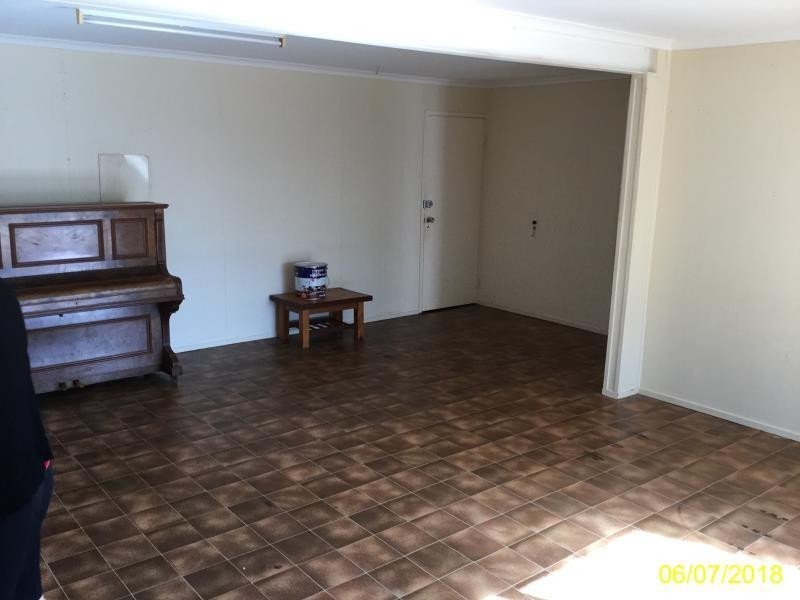 42 Doon St, Blackwater QLD 4717