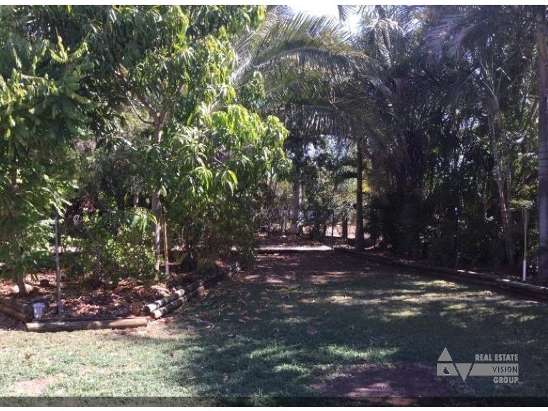 16 Ironbark St, Blackwater QLD 4717