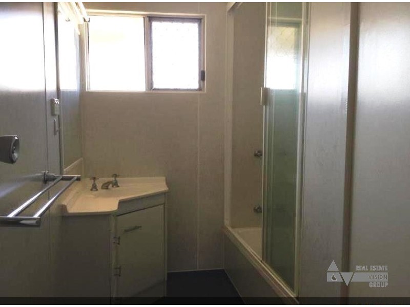 13 Fern St, Blackwater QLD 4717