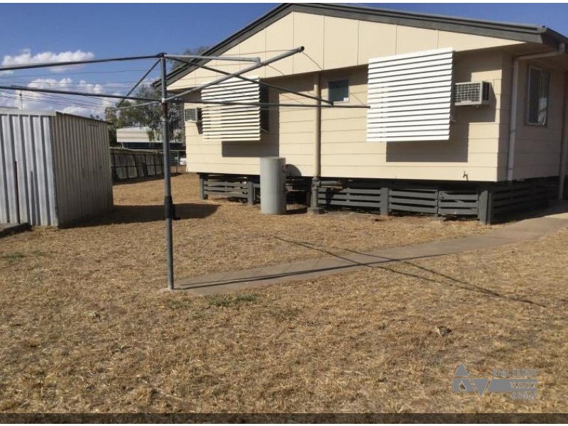 13 Fern St, Blackwater QLD 4717