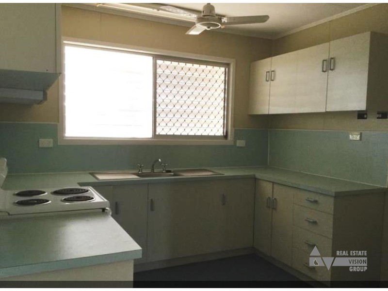 13 Fern St, Blackwater QLD 4717