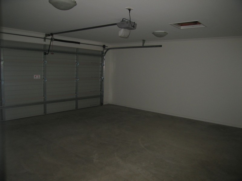 2 Easton Street, Emerald QLD 4720