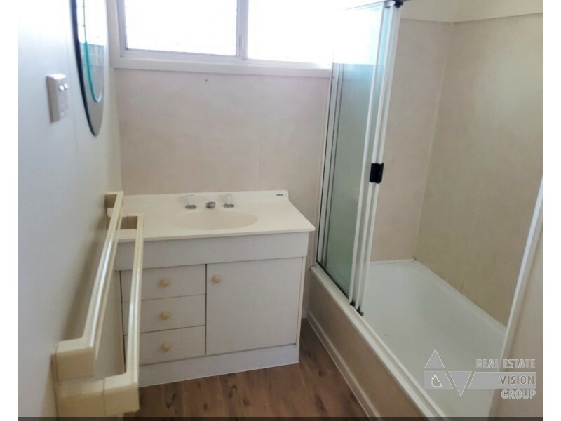 3 Palm Street, Blackwater QLD 4717