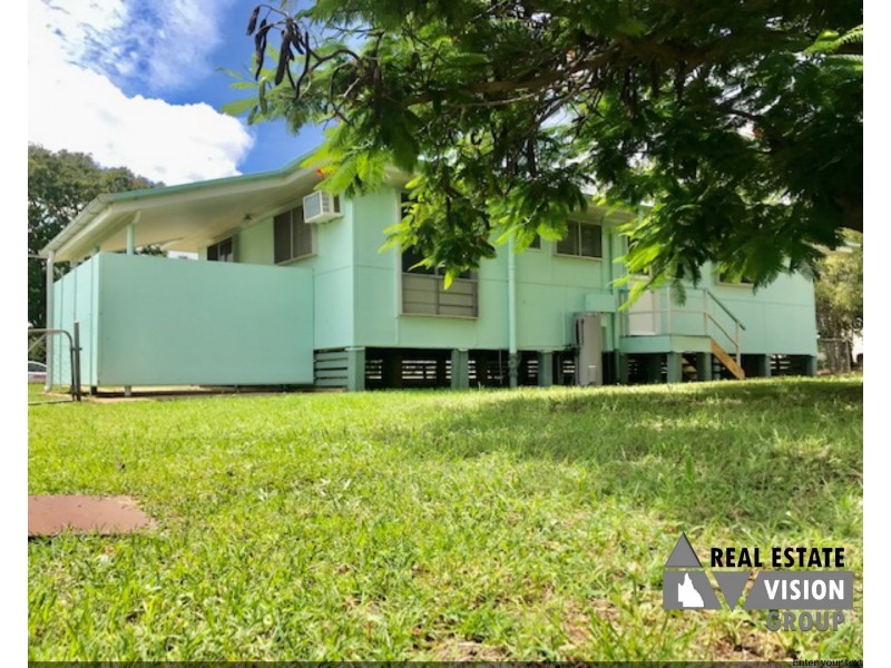 28 Long St, Blackwater QLD 4717