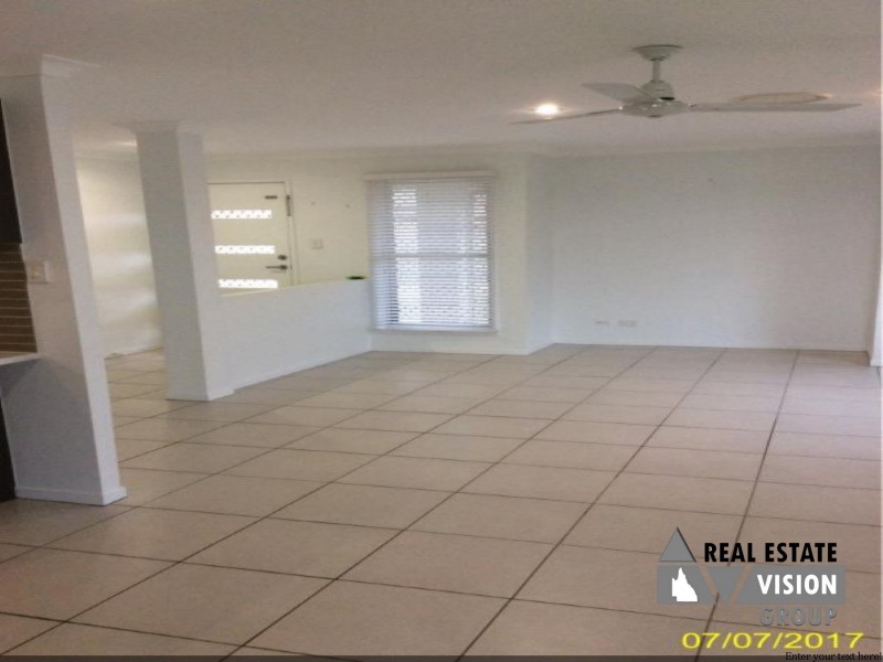 8 Whitney St, Emerald QLD 4720