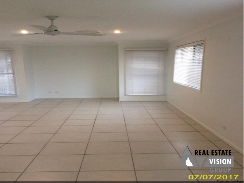 8 Whitney St, Emerald QLD 4720