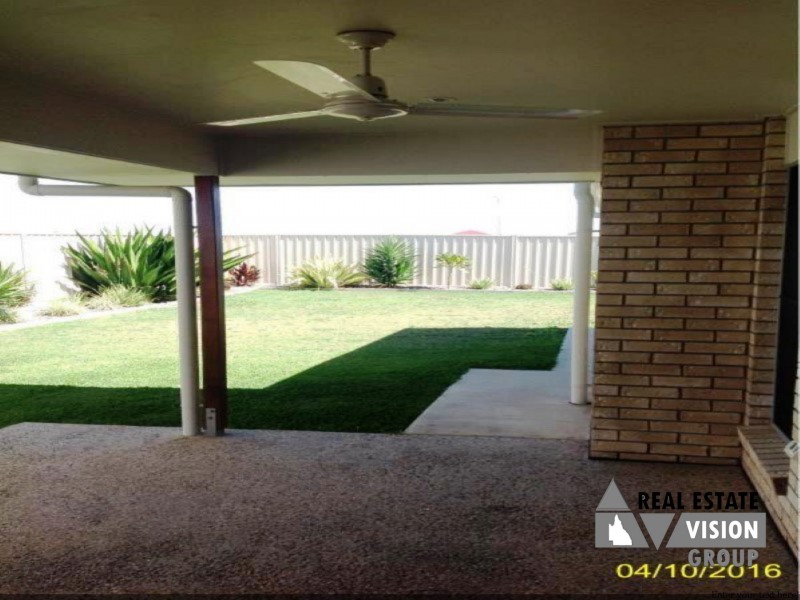 8 Whitney St, Emerald QLD 4720