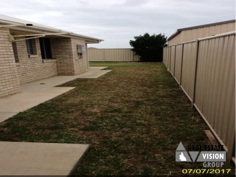 8 Whitney St, Emerald QLD 4720