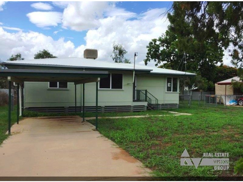 7 Seeman St, Blackwater QLD 4717