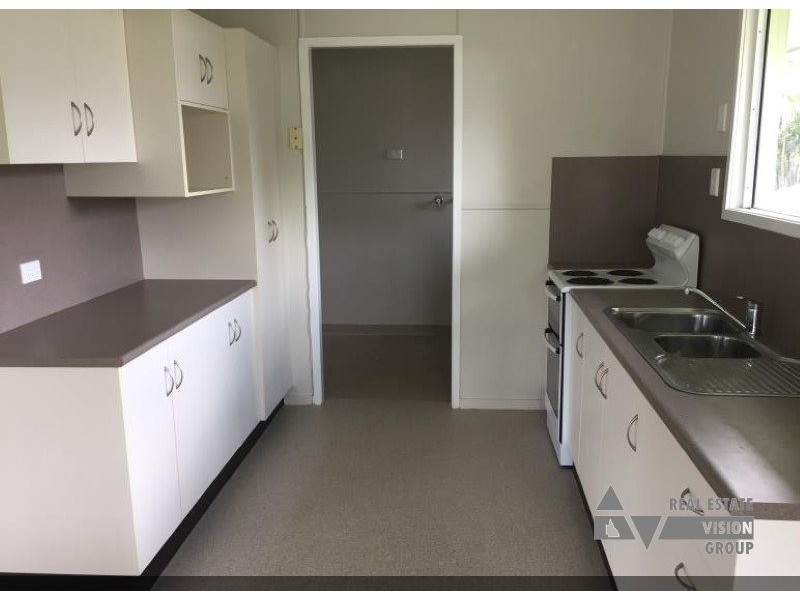 7 Seeman St, Blackwater QLD 4717