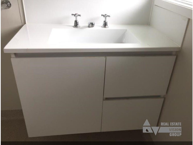 7 Seeman St, Blackwater QLD 4717