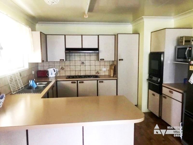 22 Pandanus St, Blackwater QLD 4717