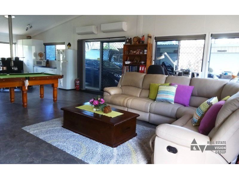 172 Goanna Flats Rd, Rubyvale, The Gemfields QLD 4702