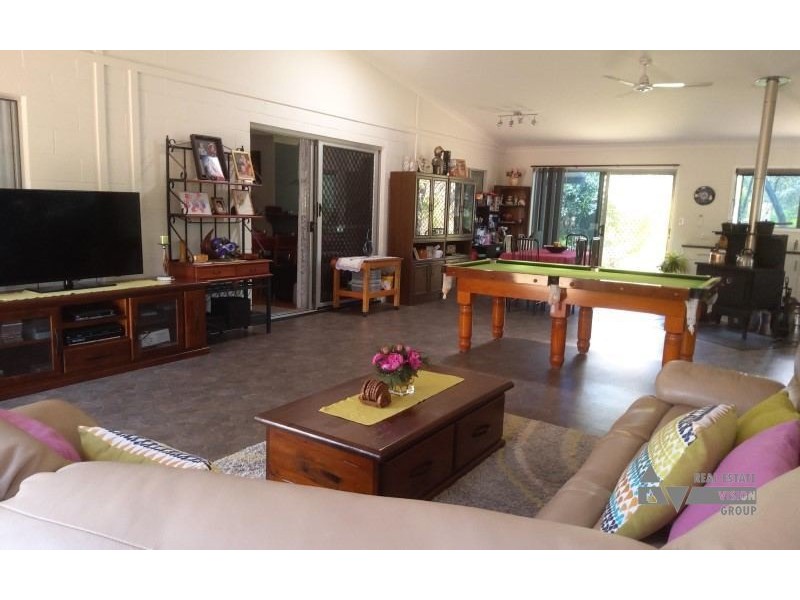 172 Goanna Flats Rd, Rubyvale, The Gemfields QLD 4702