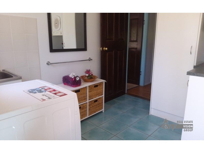 172 Goanna Flats Rd, Rubyvale, The Gemfields QLD 4702