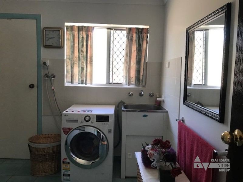 172 Goanna Flats Rd, Rubyvale, The Gemfields QLD 4702