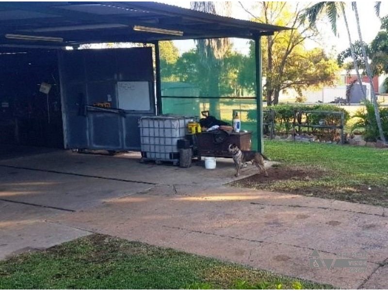 21 East St, Bluff QLD 4702