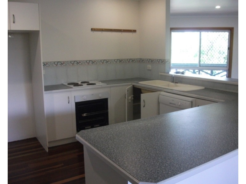 5 Balaka Street, Cannonvale QLD 4802