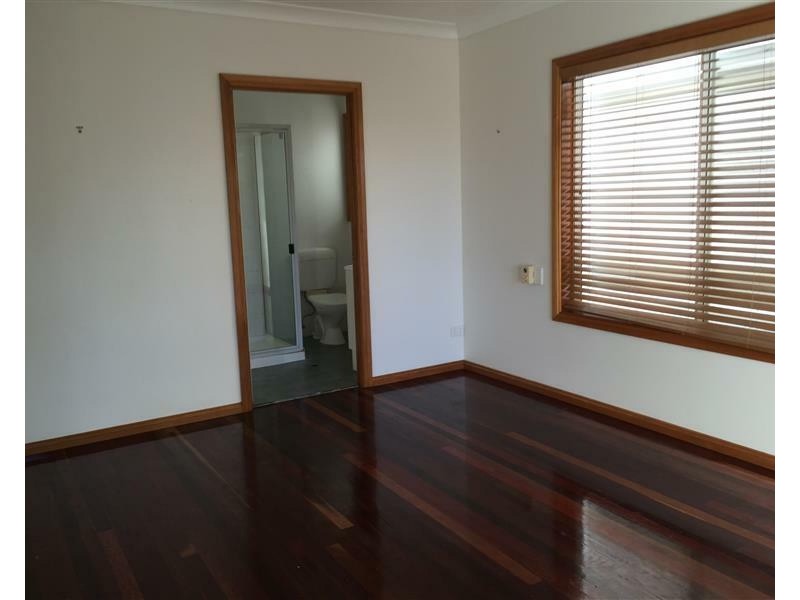 5 Balaka Street, Cannonvale QLD 4802