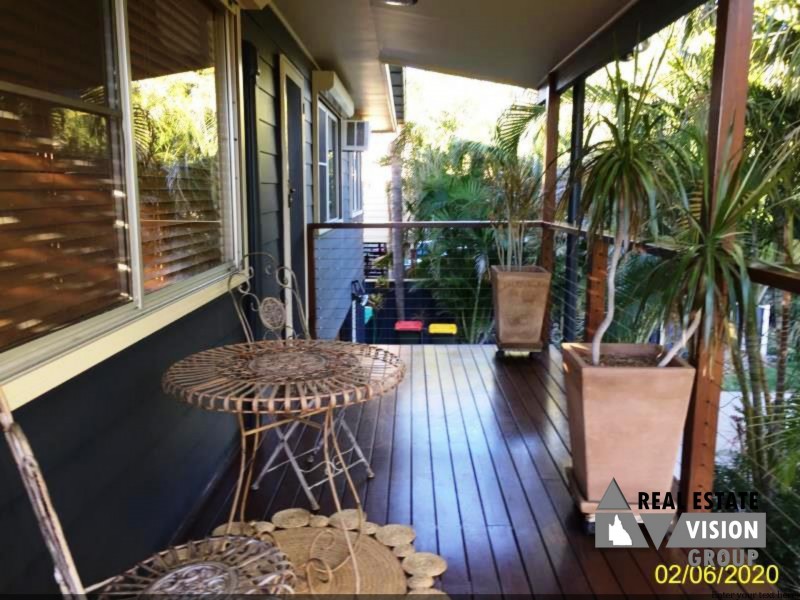 16 Birt St, Blackwater QLD 4717