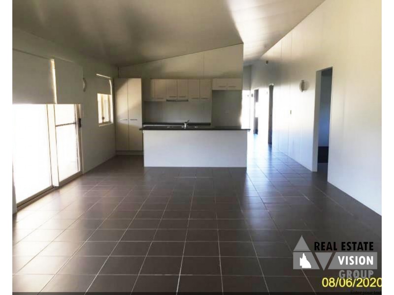 14 Hunter St, Blackwater QLD 4717