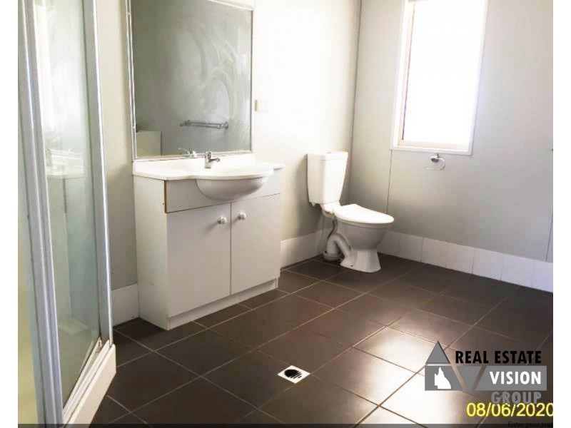 14 Hunter St, Blackwater QLD 4717