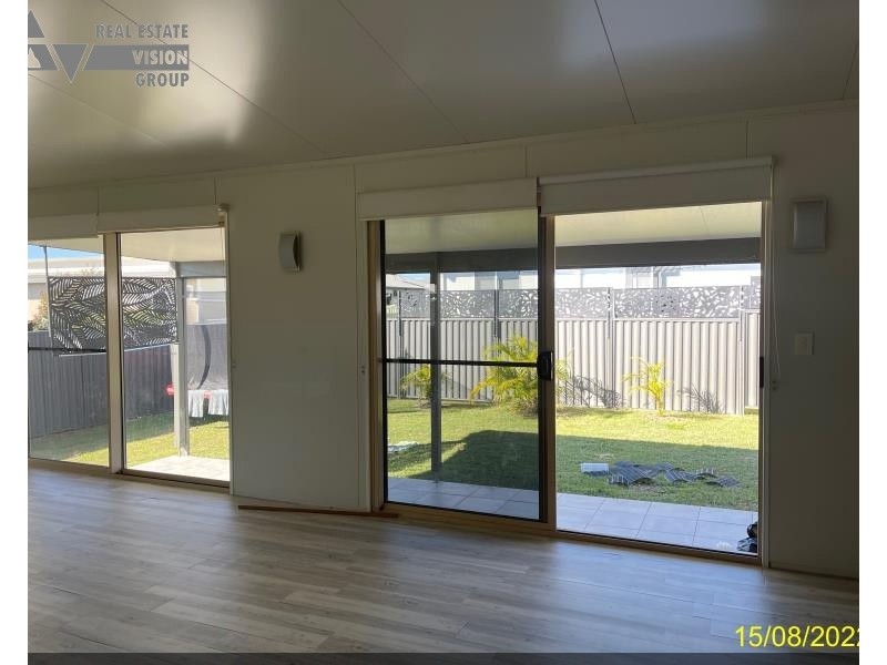 14 Hunter St, Blackwater QLD 4717