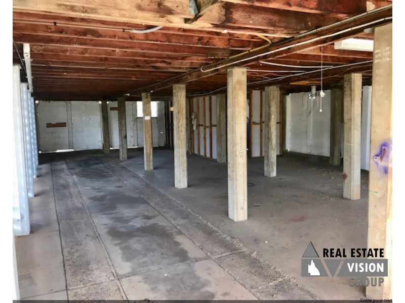 10 Seeman St, Blackwater QLD 4717