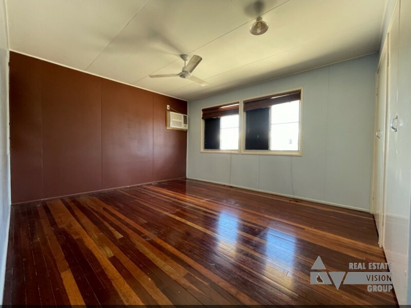 13 Stower St, Blackwater QLD 4717