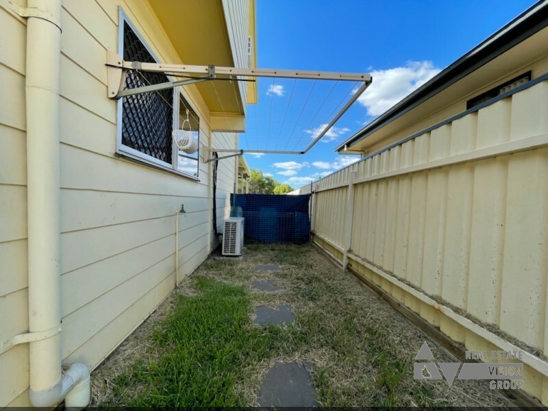 13 Stower St, Blackwater QLD 4717