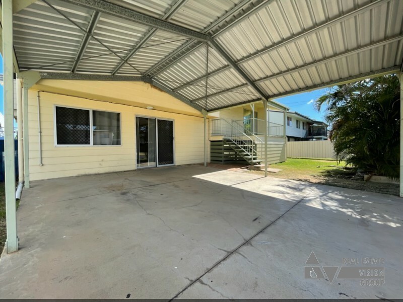 13 Stower St, Blackwater QLD 4717