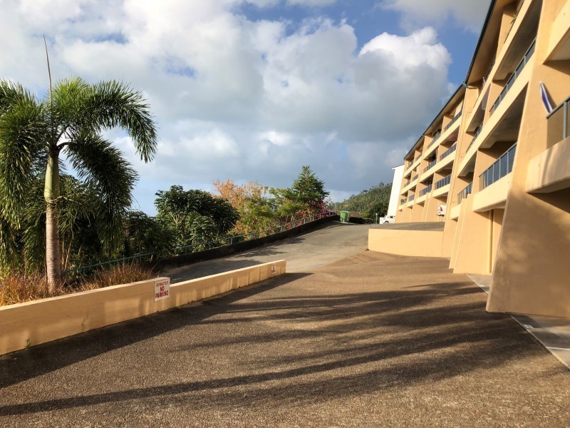 Unit 121/4 Eshelby Dr, Cannonvale QLD 4802