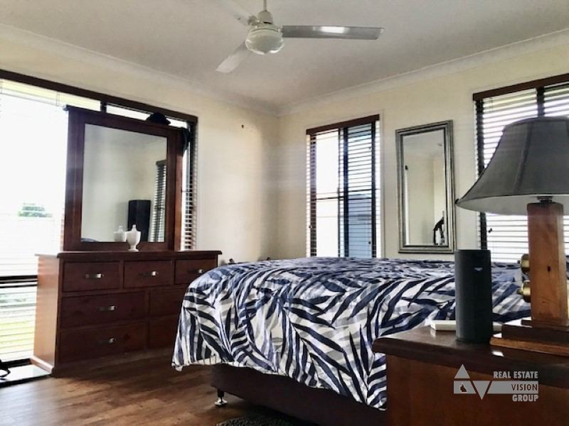 14 Baird St, Emerald QLD 4720