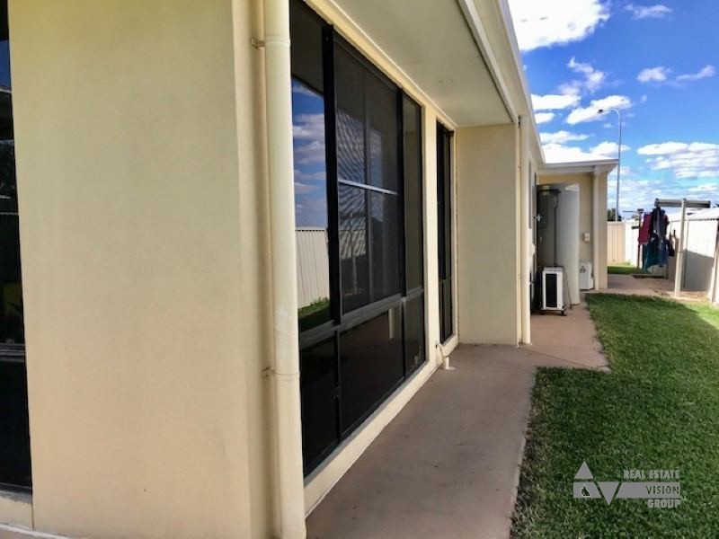 14 Baird St, Emerald QLD 4720