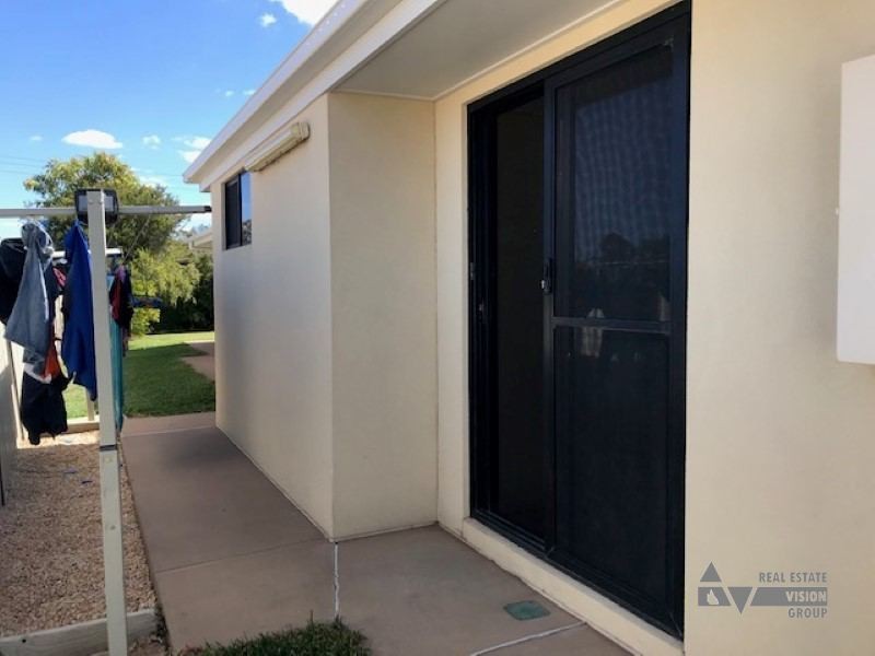 14 Baird St, Emerald QLD 4720