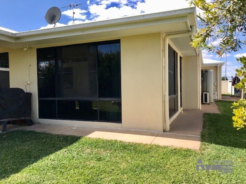 14 Baird St, Emerald QLD 4720