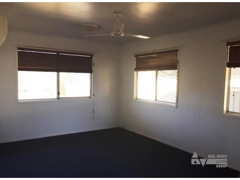 40 Myall St, Blackwater QLD 4717